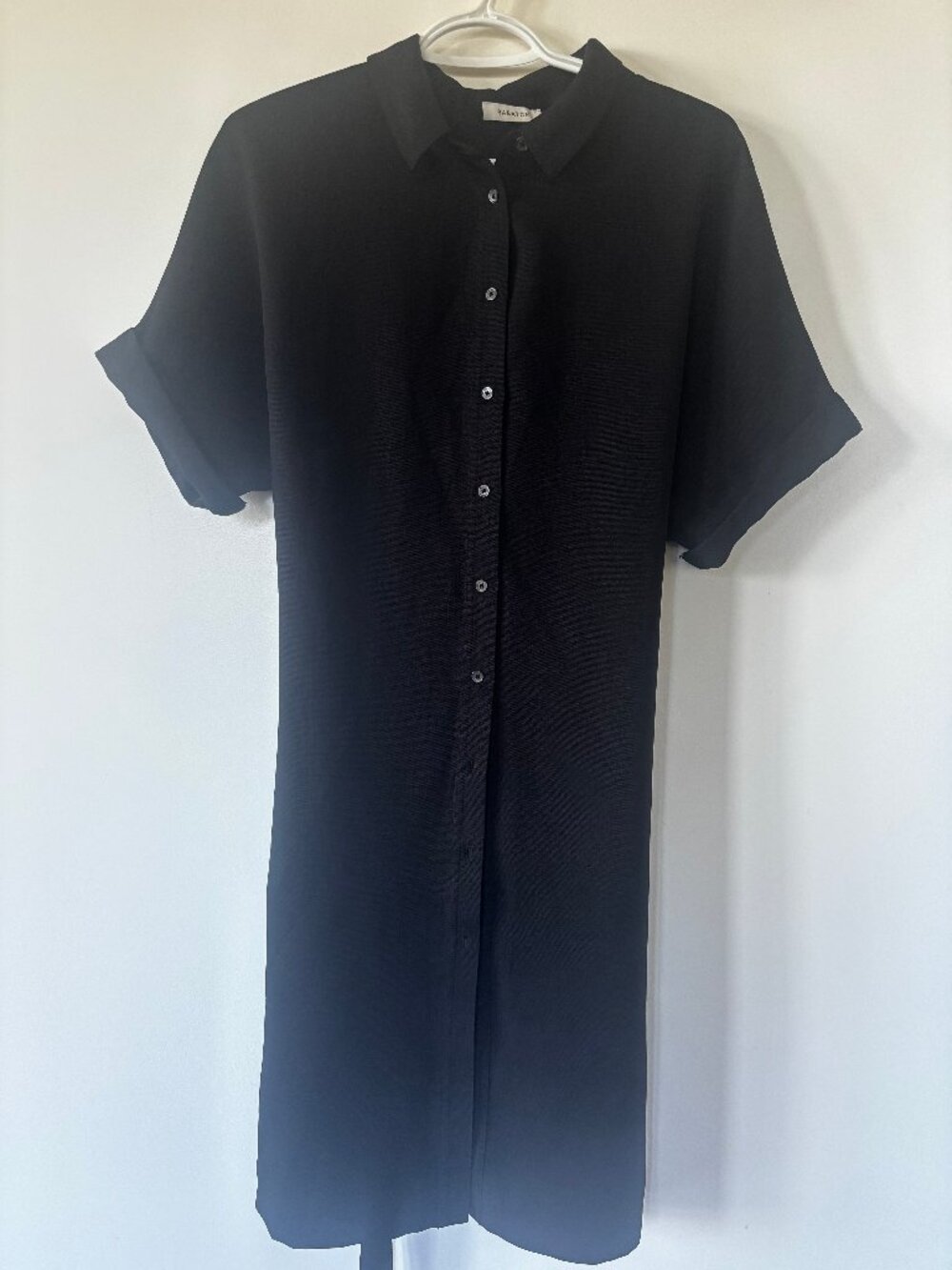 Aritzia Babaton Size Small Shirt Dress